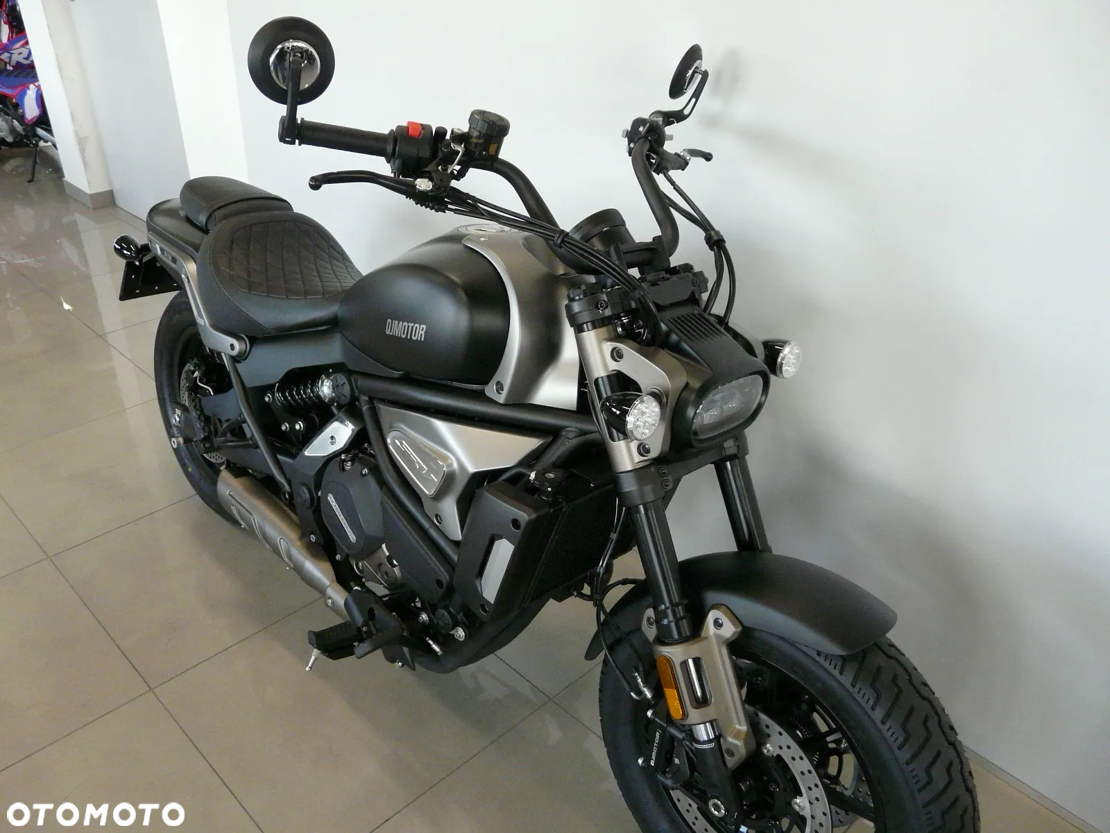 QJMOTOR SRV 700 - 13