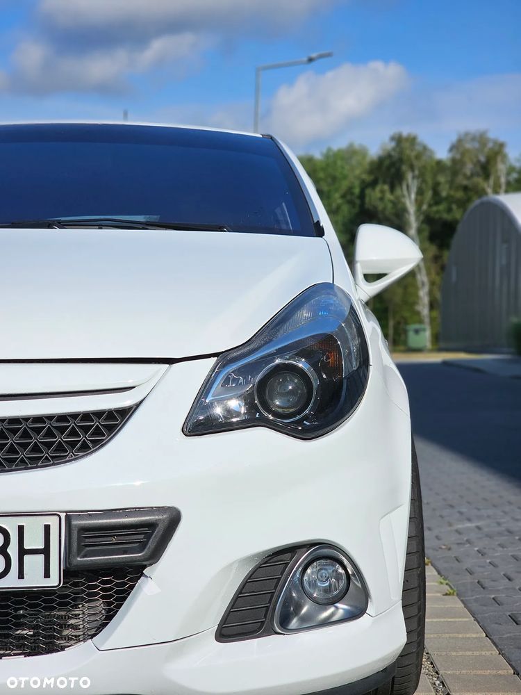 Opel Corsa - 4