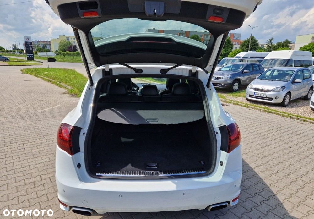 Porsche Cayenne - 12