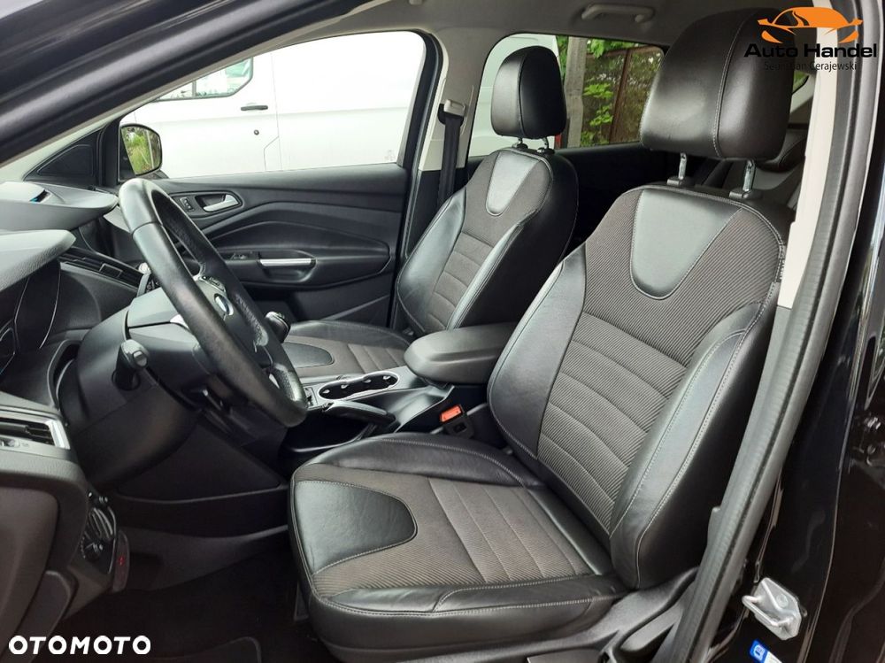 Ford Kuga 1.5 EcoBoost 2x4 Titanium - 41