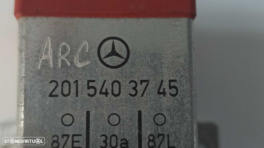 RELÉ MERCEDES CLASE E (W124) BERLINA D 300 (124.130) - 9