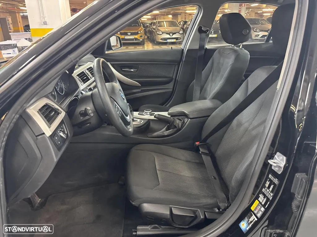 BMW 330 e iPerformance Advantage - 3
