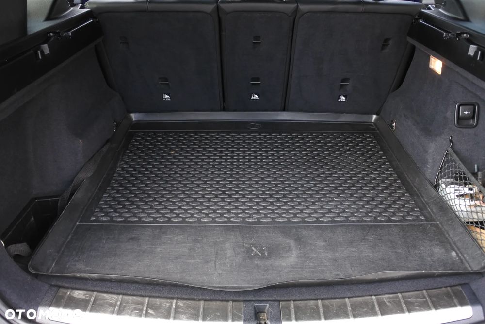 BMW X1 xDrive25i xLine sport - 12