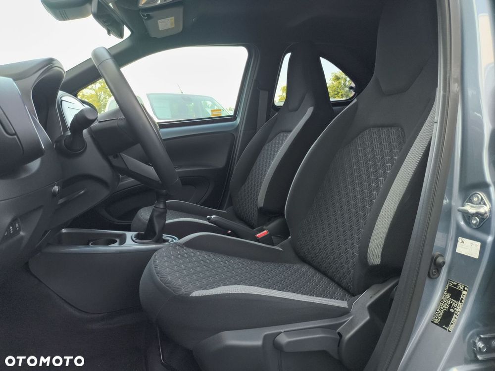 Toyota Aygo X - 15