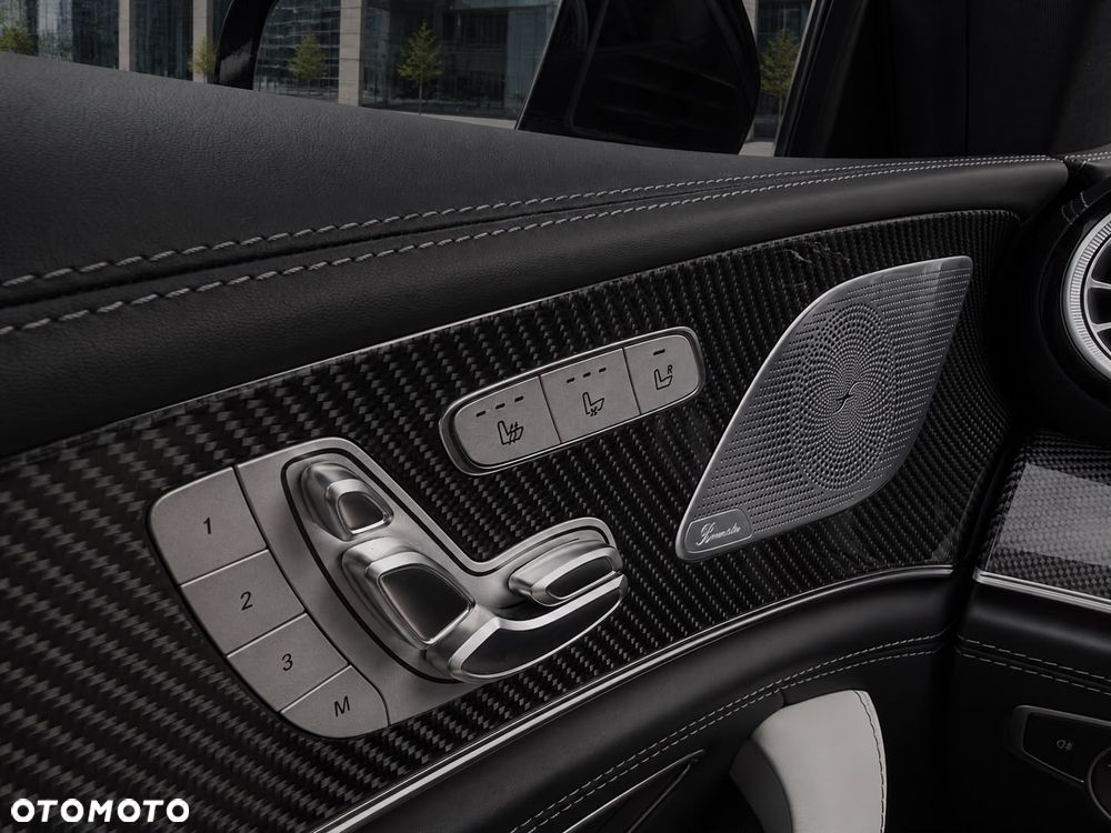 Mercedes-Benz AMG GT 43 4-Matic+ - 31