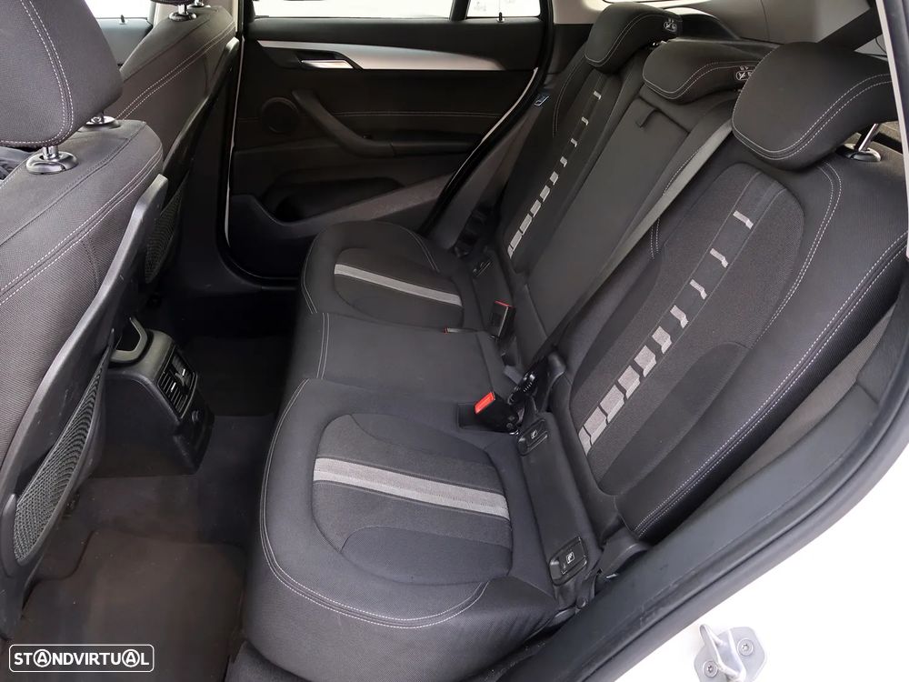 BMW X1 16 d sDrive Line Sport - 14