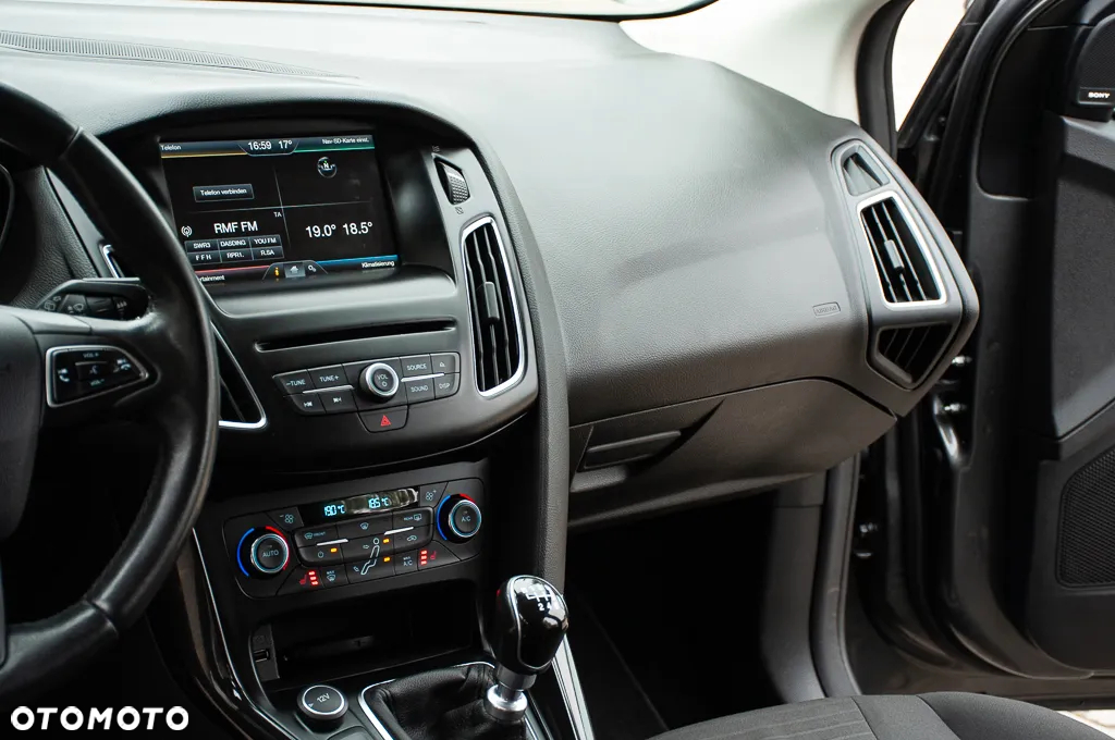Ford Focus - 19