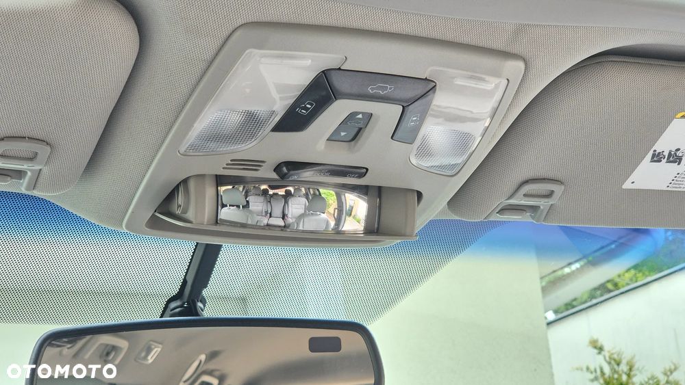 Toyota Sienna - 35