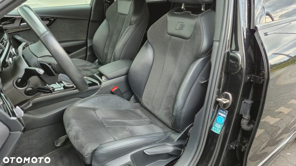 Audi A4 Avant 30 TDI S tronic - 14
