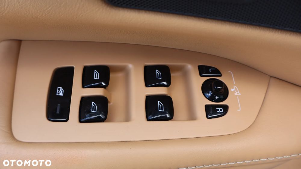 Volvo V90 Cross Country T5 AWD Pro - 19