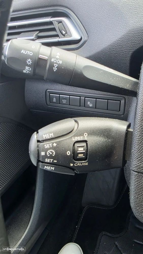 Peugeot 308 SW 1.6 BlueHDi Style - 18