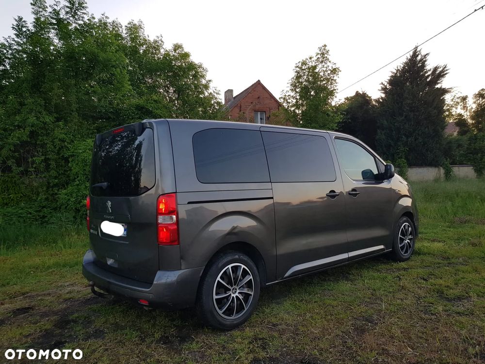 Peugeot Traveller - 4
