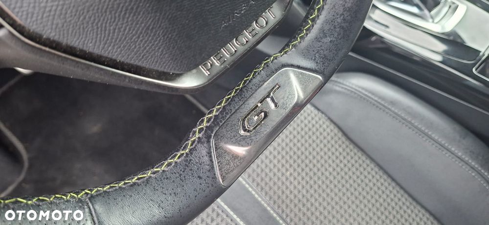 Peugeot 2008 1.2 PureTech GT Line S&S EAT8 - 22