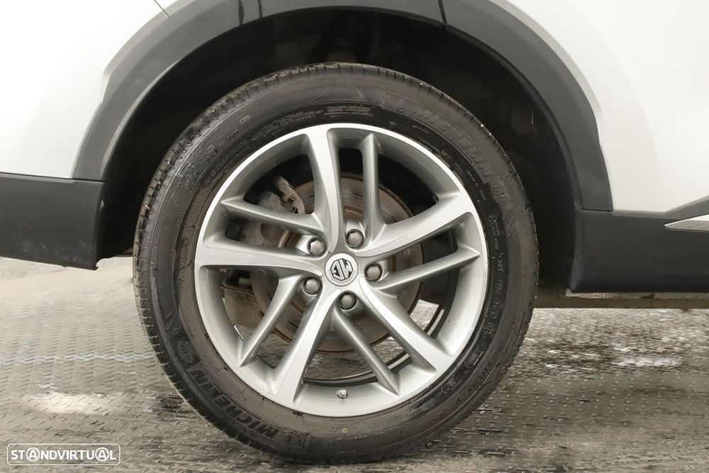 MG EHS 1.5 T-GDI Plug-in Hybrid Luxury - 5