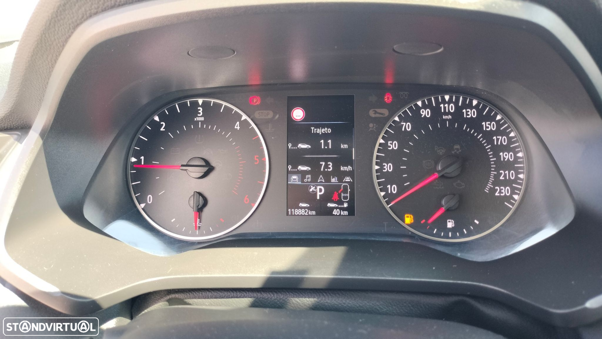 Renault Captur BLUE dCi 115 EDC BUSINESS EDITION - 16