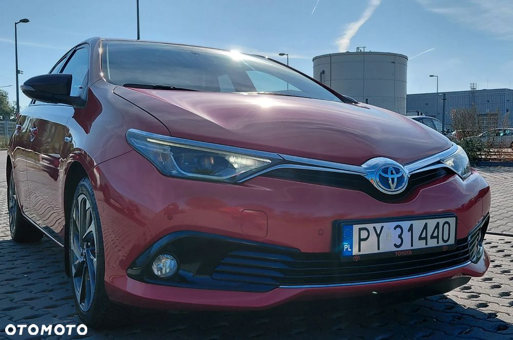 Toyota Auris Hybrid 135 Dynamic - 38