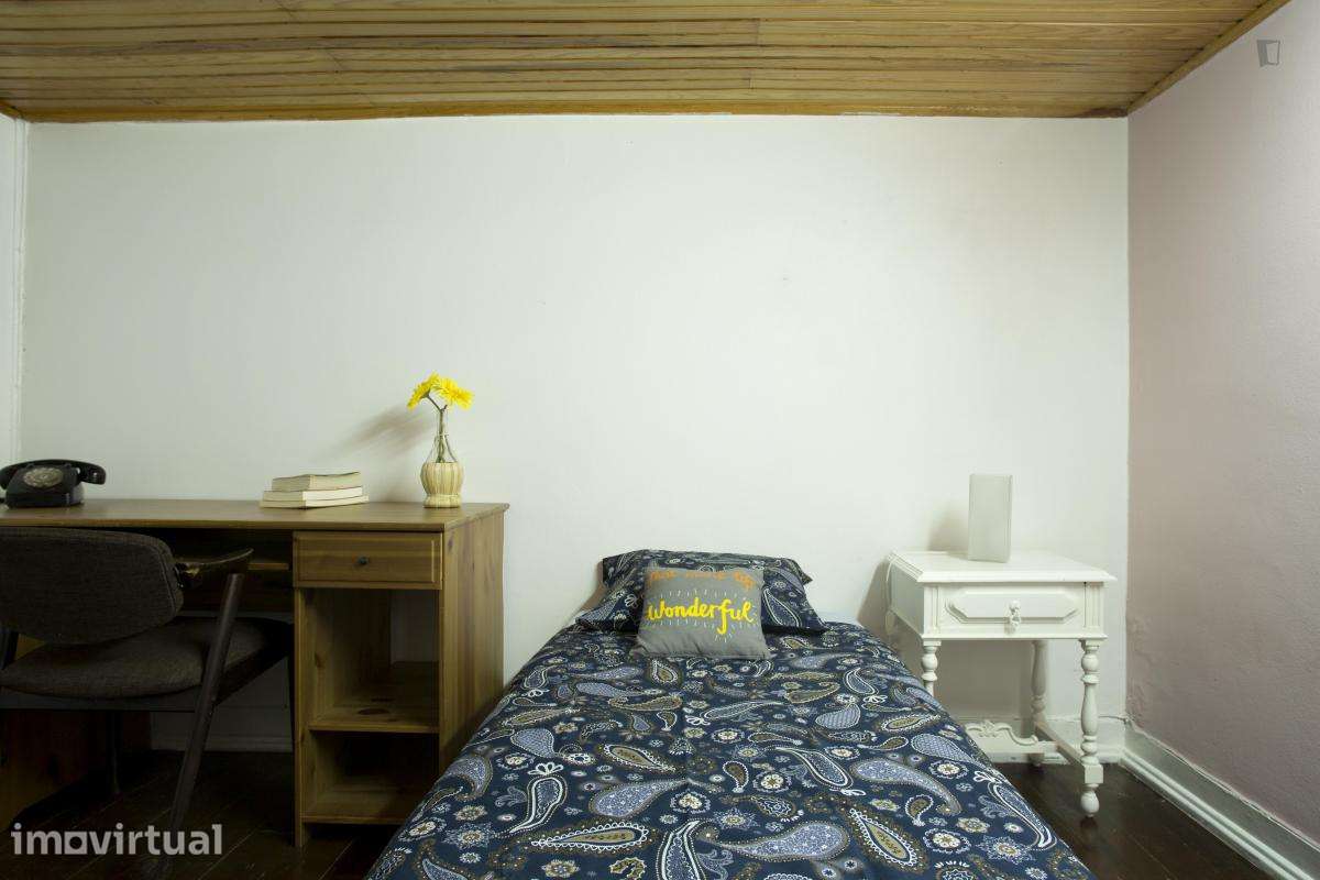 Quarto - localizado em Bairro Alto Lisbon - Grande imagem: 2/8