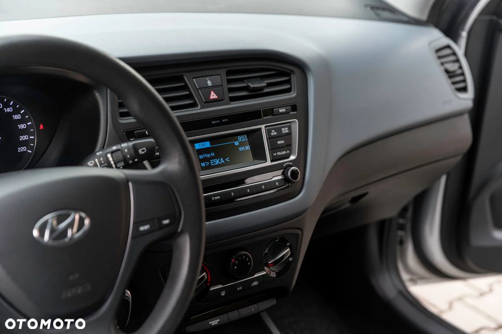 Hyundai i20 1.2 Select - 31