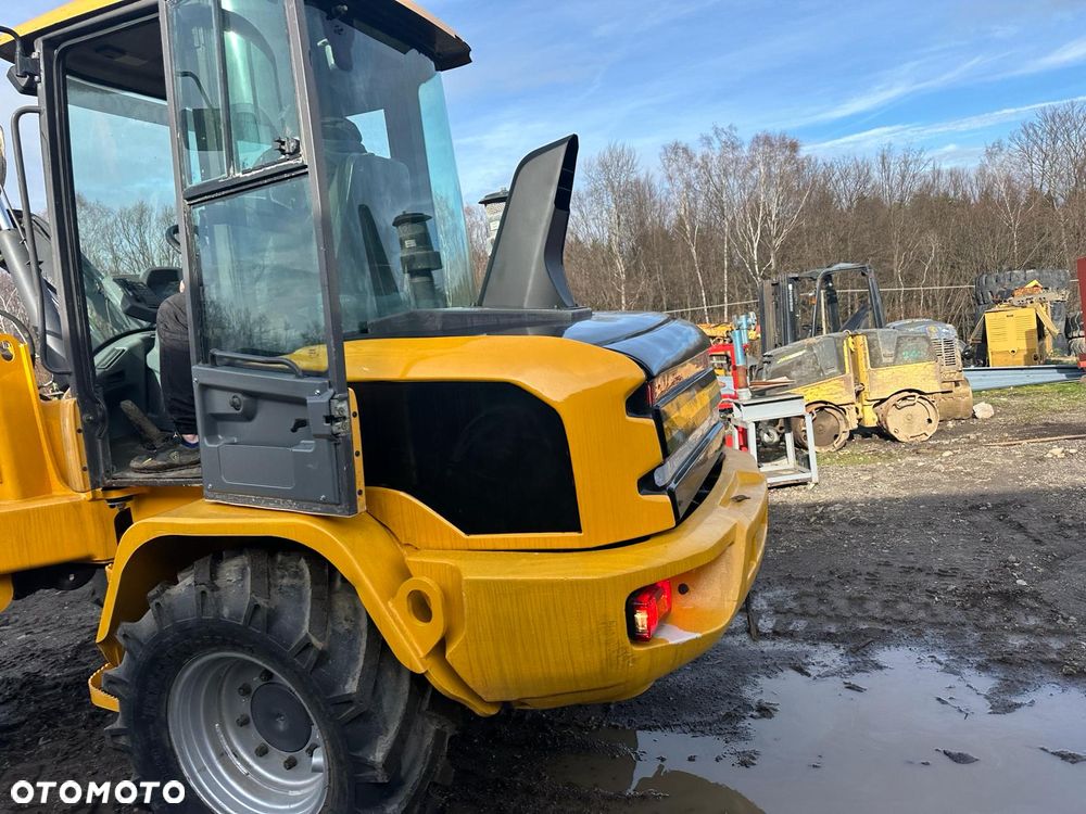 Liebherr Ładowarka Czołowa VOLVO L30G - 6