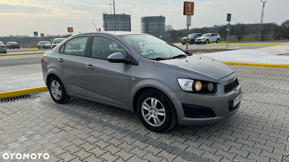 Chevrolet Aveo 1.4 16V LT - 2