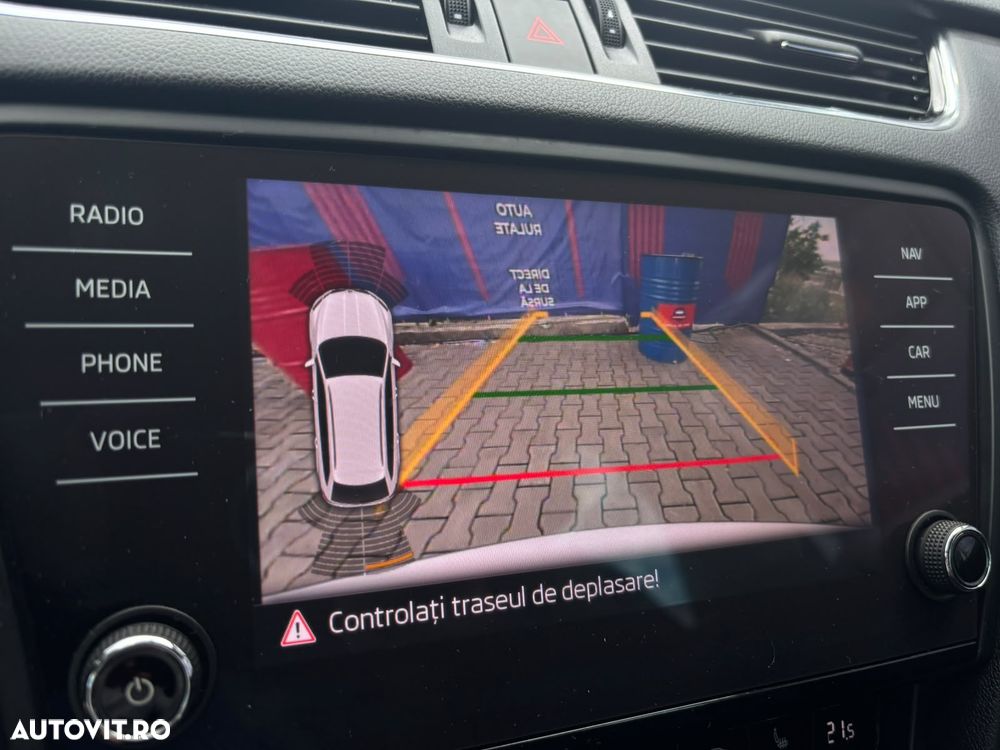 Skoda Octavia 1.6 TDI DSG Ambition - 27