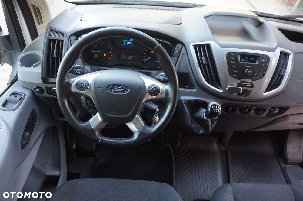 Ford Transit - 13