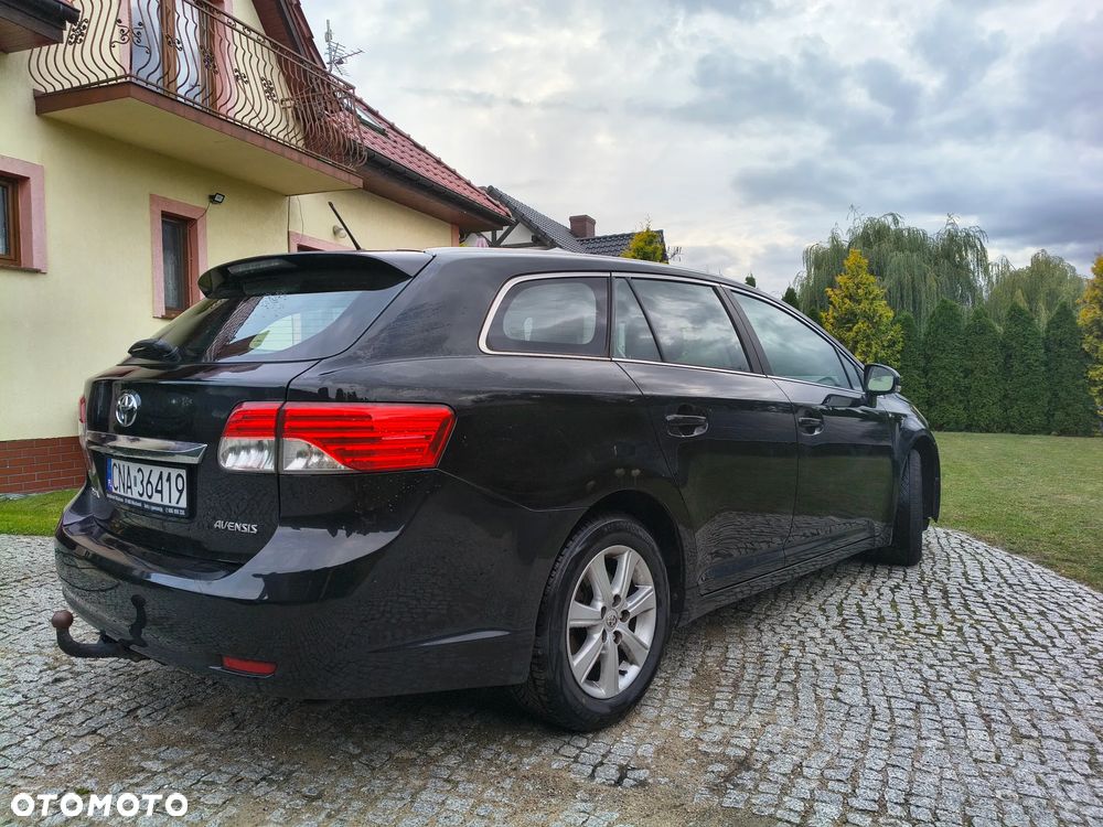 Toyota Avensis 2.0 D-4D Active - 5