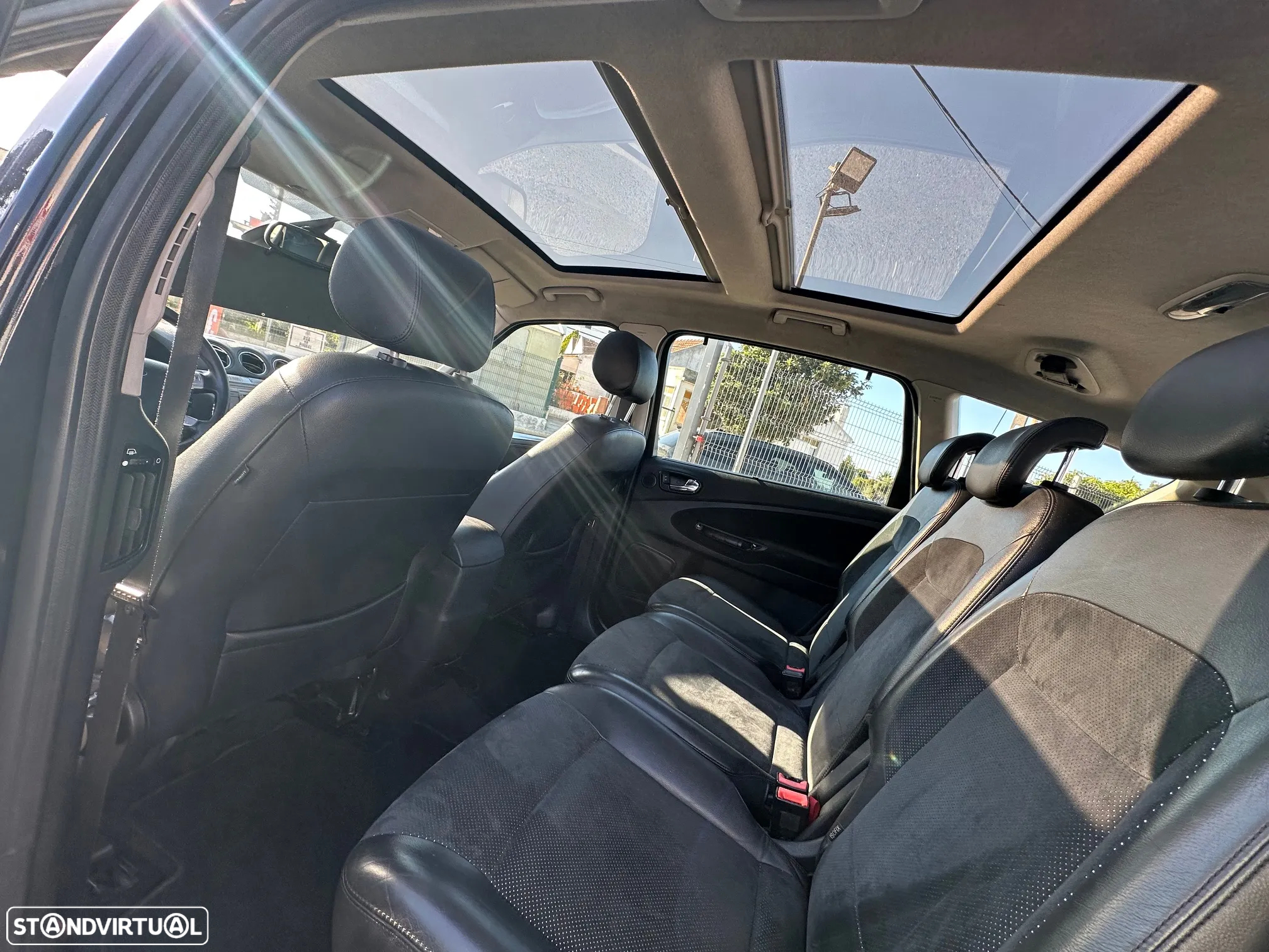 Ford S-Max 1.8 TDCi Titanium 7L - 18