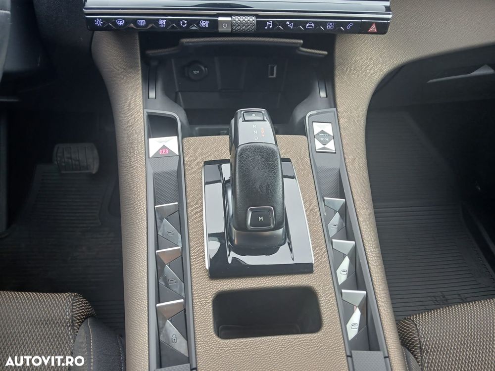 DS Automobiles DS 7 Crossback 1.5 BlueHDi 130 S&S EAT8 PERFORMANCE LINE + - 11