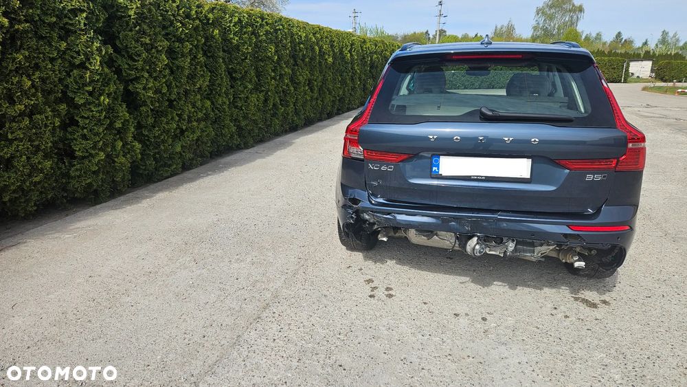 Volvo XC 60 B5 B AWD Ultra Dark - 5