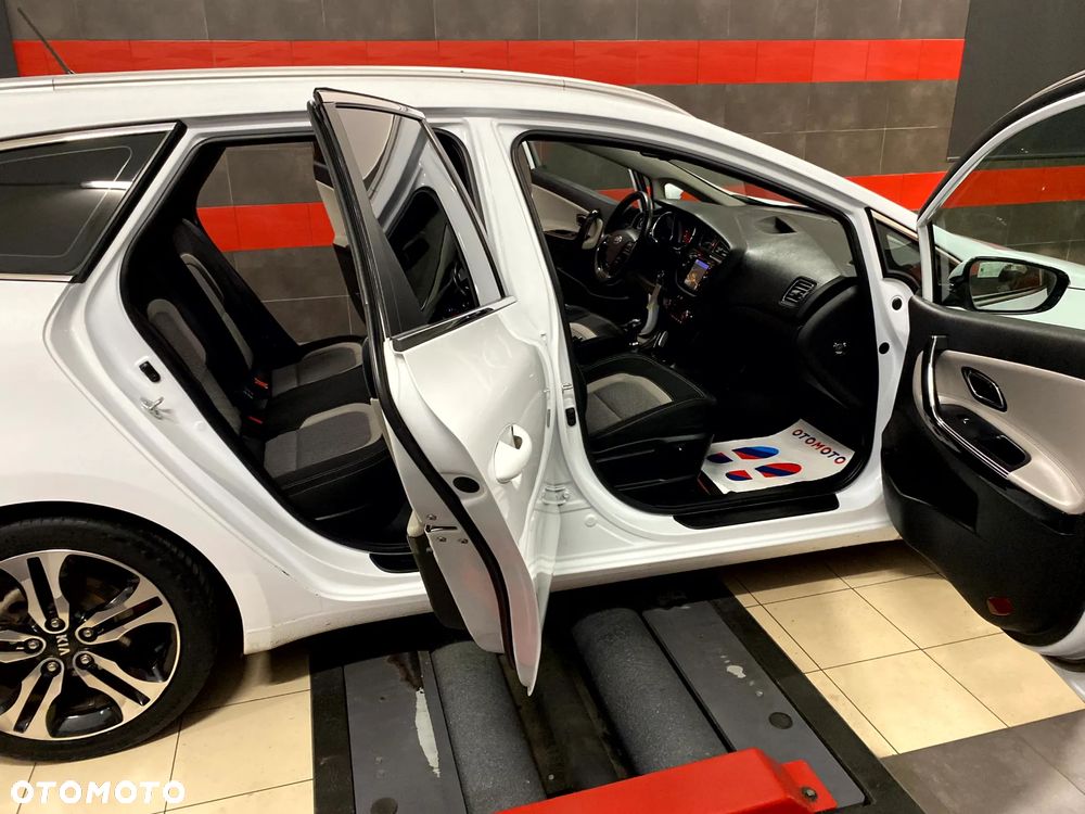 Kia Ceed 1.6 GDI Spirit - 20