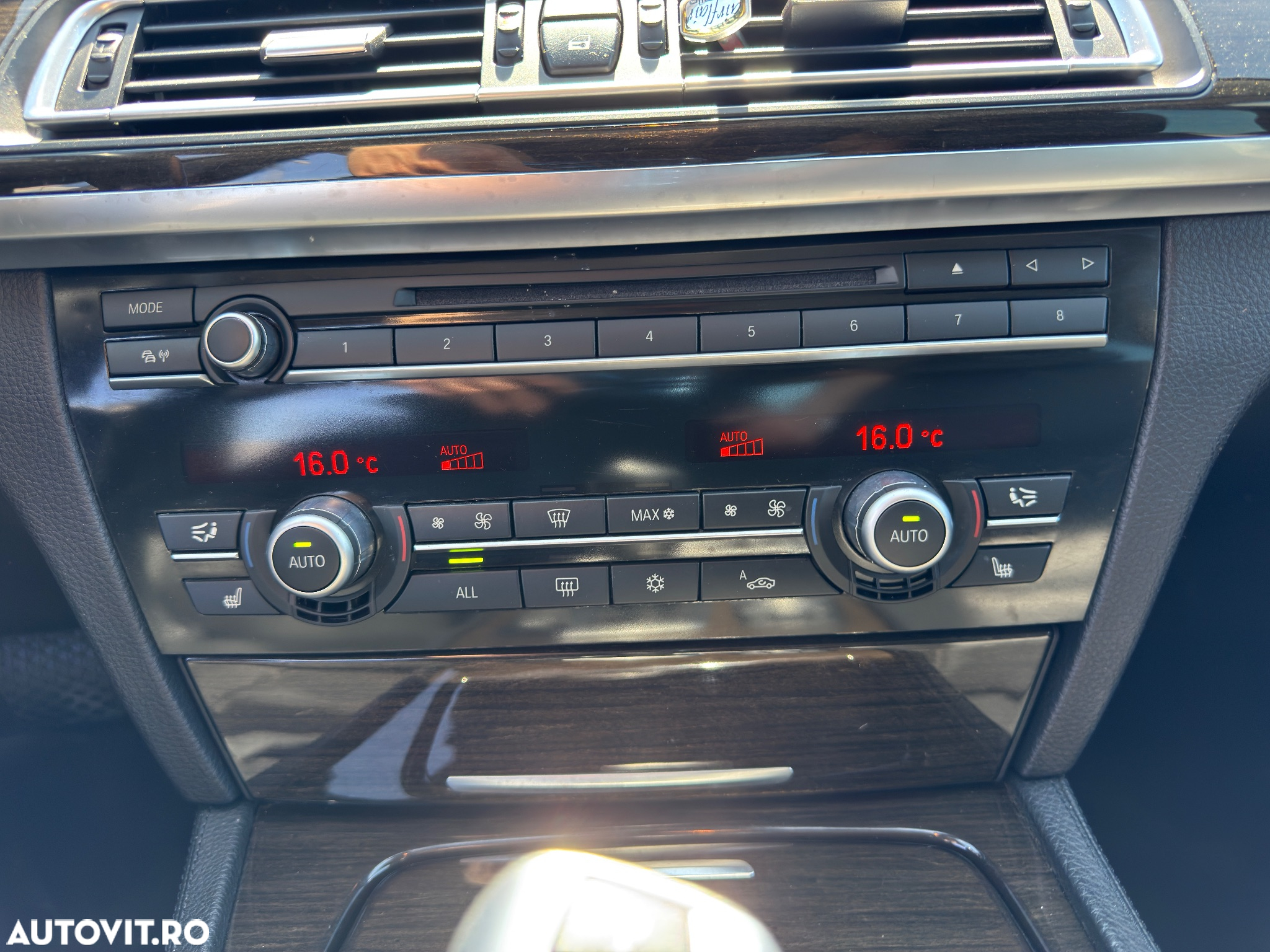 BMW Seria 7 730d xDrive Edition Exclusive - 15