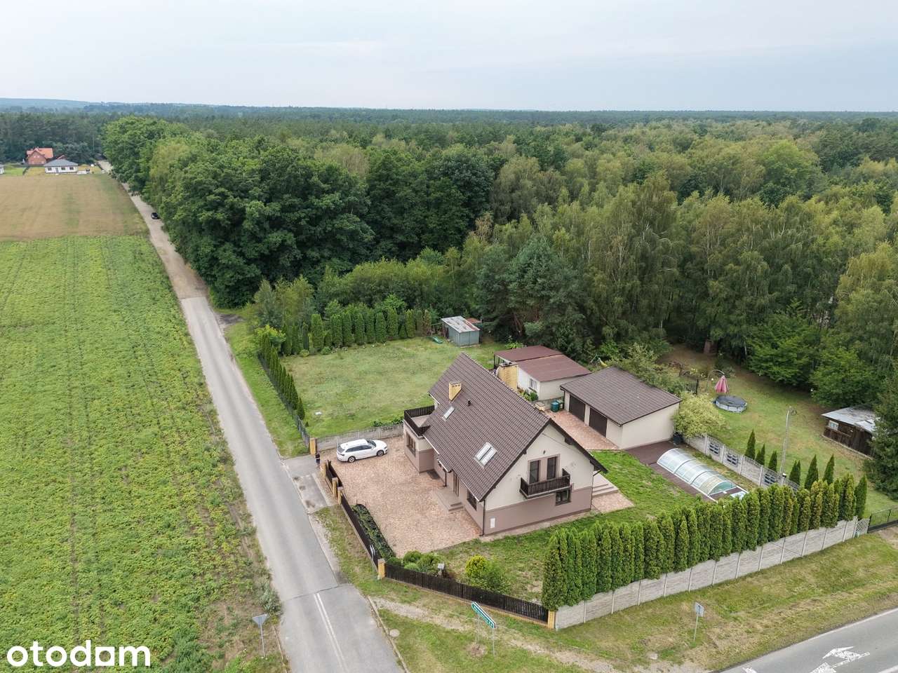 Wyjątkowy dom z garażem dwustanowiskowym 239 m² Basen Otoczenie lasu - Pełny obrazek: 3/19