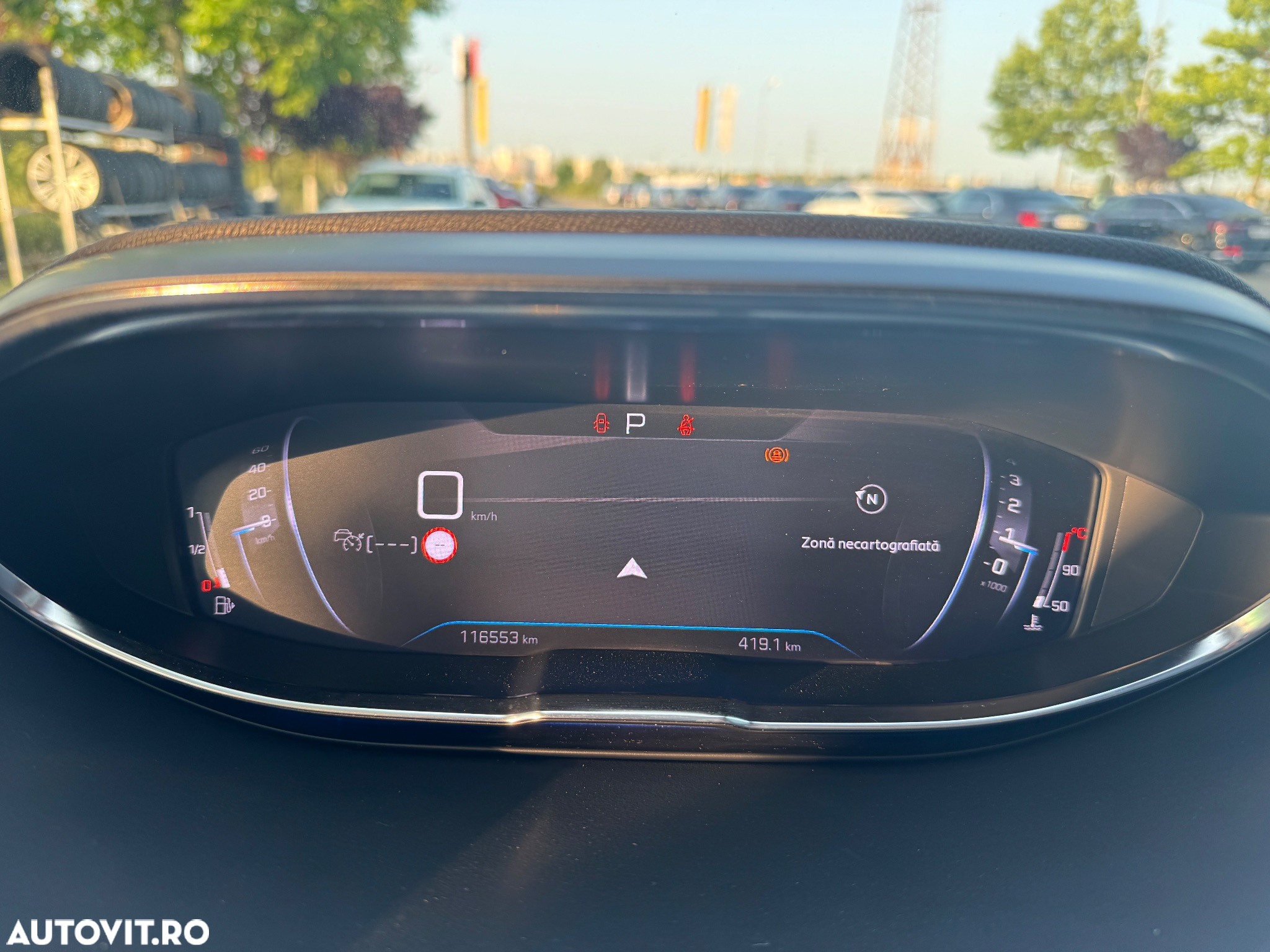Peugeot 5008 1.2L 136 e-DCS6 MHEV Allure Pack - 9