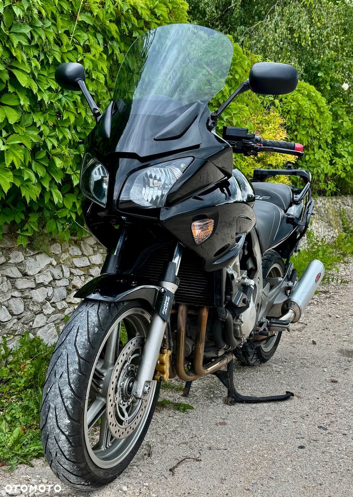 Honda CBF - 2