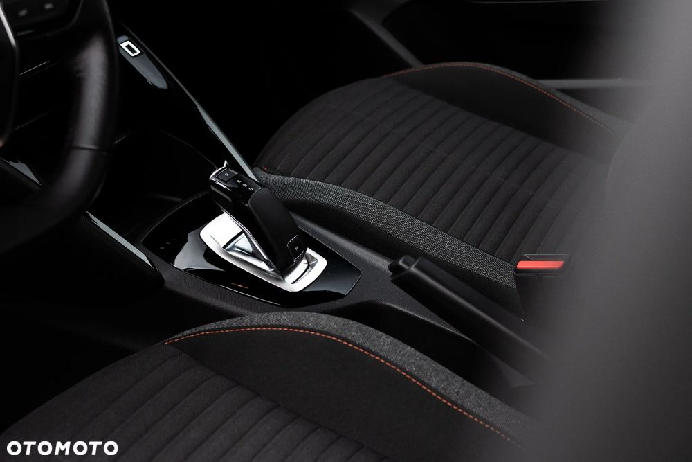 Peugeot 208 1.2 PureTech Active Pack S&S EAT8 - 9