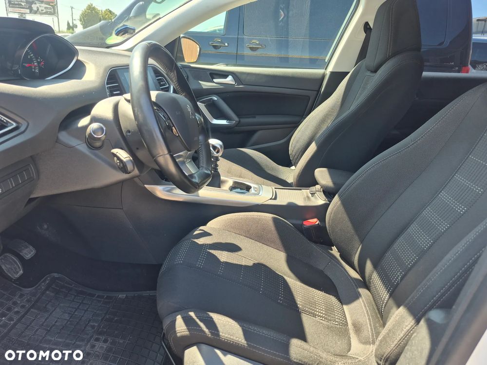 Peugeot 308 PureTech 130 Stop & Start Allure - 15