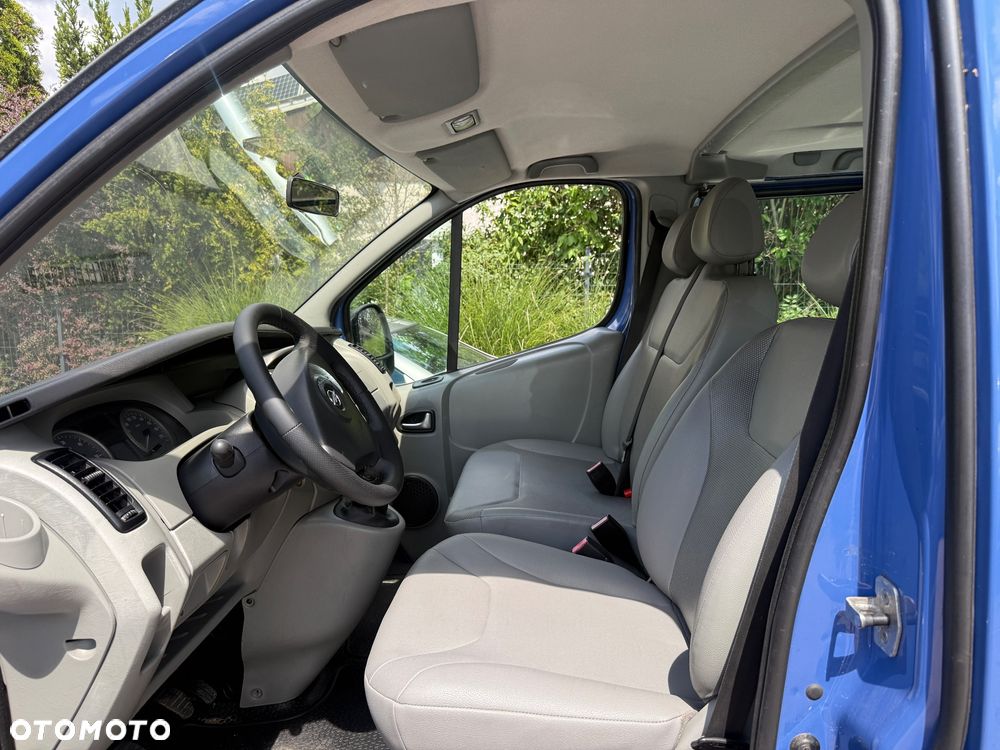 Opel Vivaro - 17