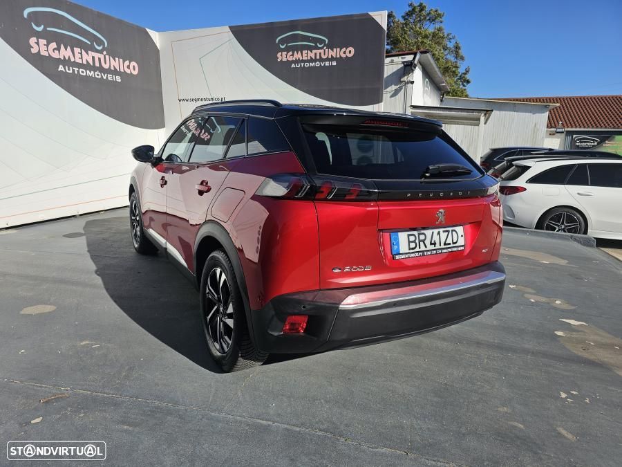 Peugeot e-2008 50 kWh GT - 11