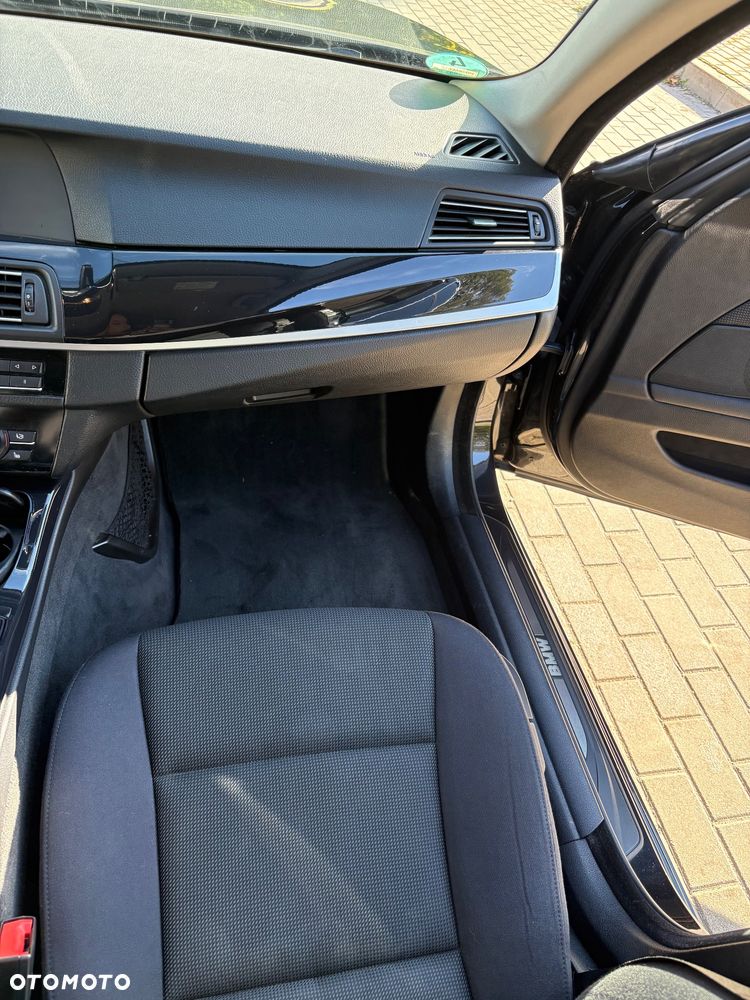 BMW Seria 5 - 21