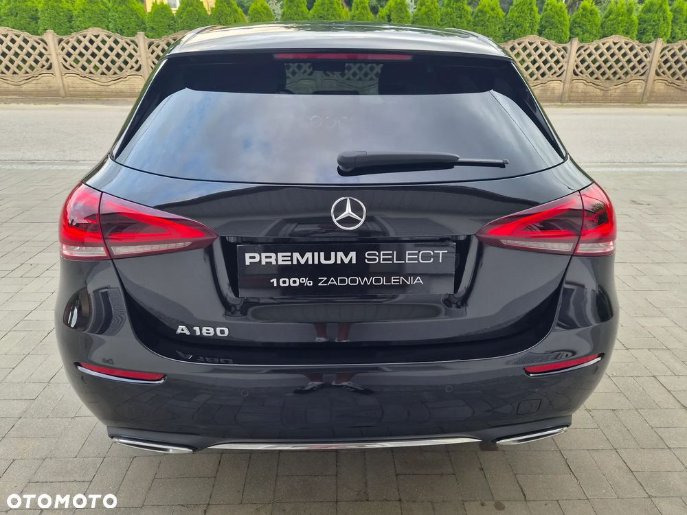 Mercedes-Benz Klasa A 180 7G-DCT Special Edition - 9