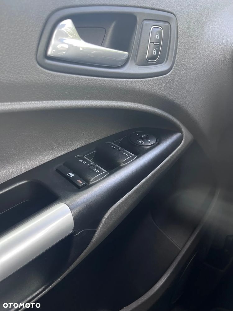 Ford Tourneo Connect - 18