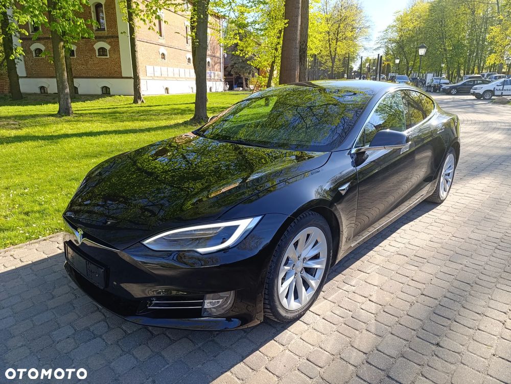 Tesla Model S Long Range Plus - 11