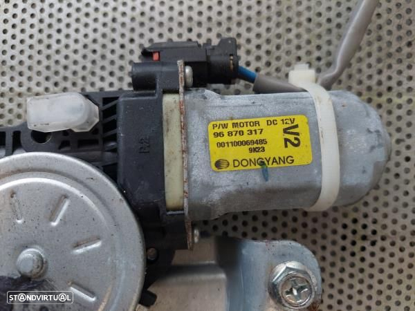 Elevador Frente Dto Chevrolet Aveo / Kalos Hatchback (T250, T255) - 5