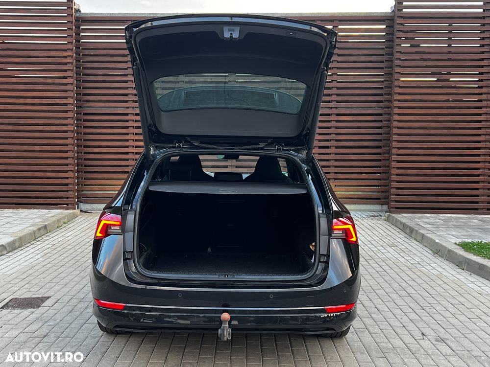 Skoda Octavia Combi 2.0 TDI DSG Style - 11
