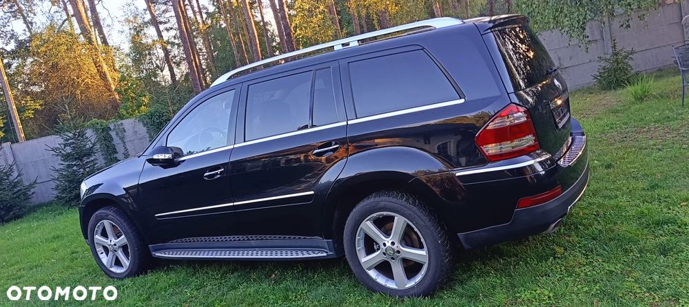 Mercedes-Benz GL 500 4Matic 7G-TRONIC - 7