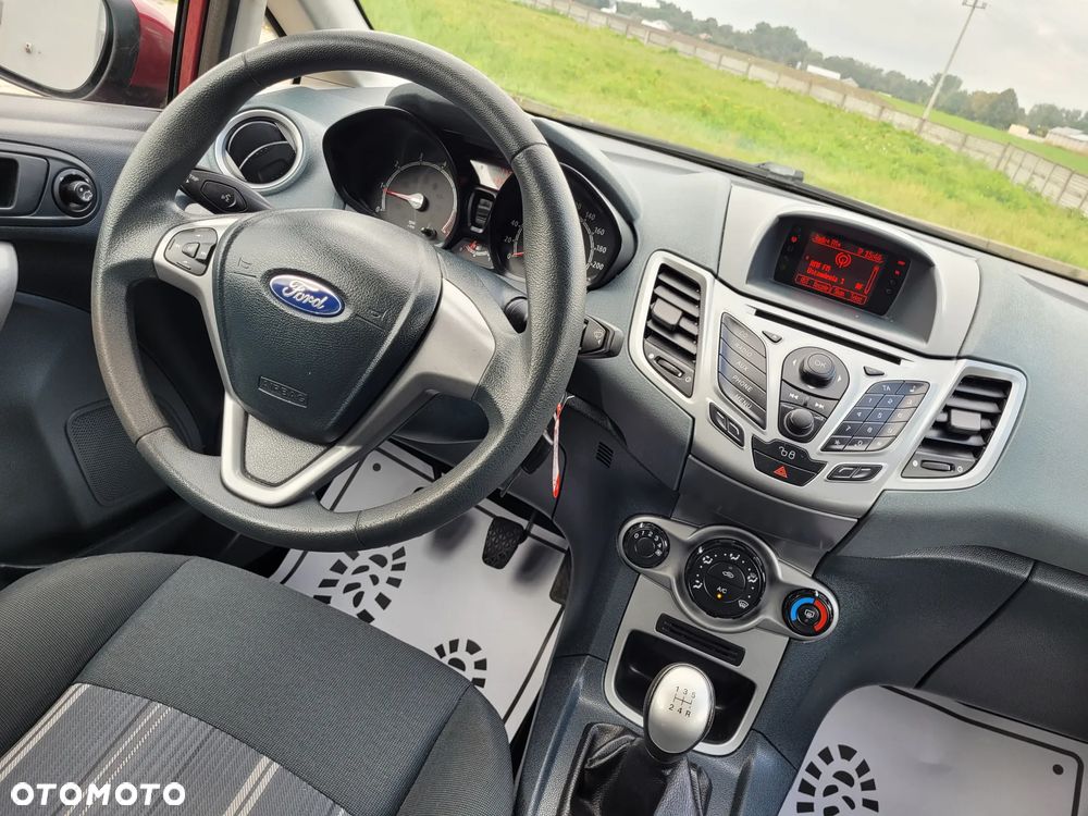 Ford Fiesta 1.25 Silver X - 27