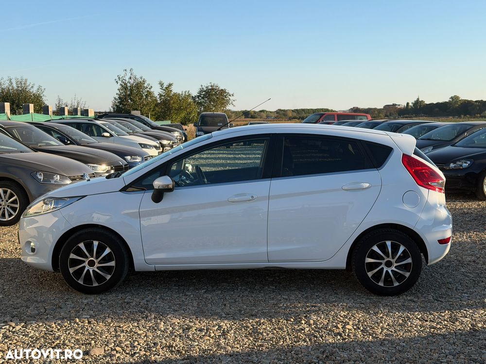 Ford Fiesta - 8