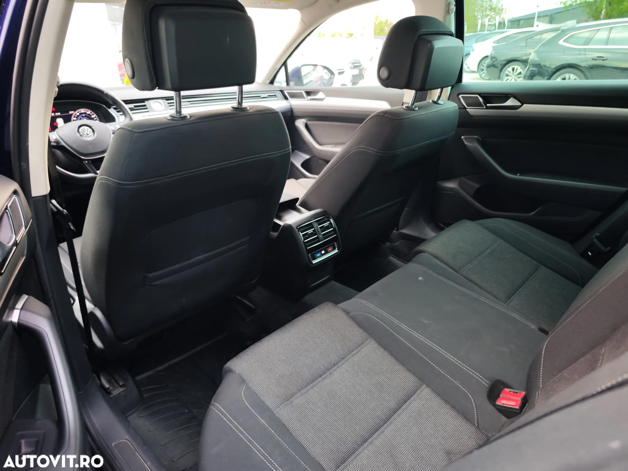 Volkswagen Passat 2.0 TDI R Executive - 13
