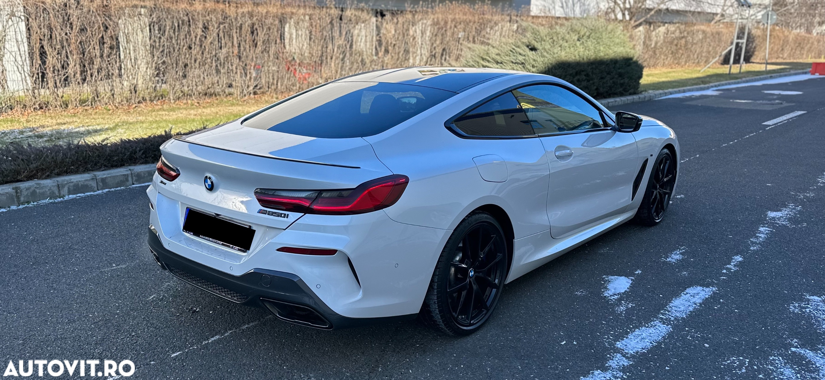 BMW M8 M850i xDrive - 12